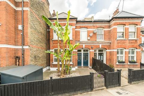 Wix's Lane, London SW4 3 bed flat for sale