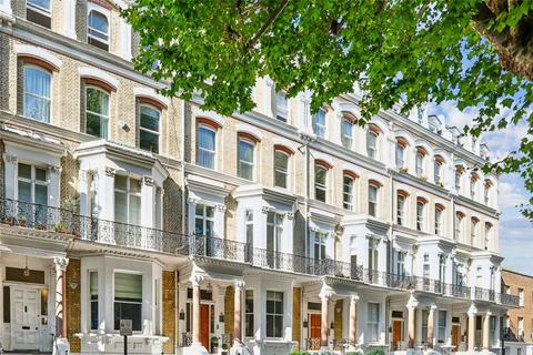 Vicarage Gate, London W8 4 bed flat for sale