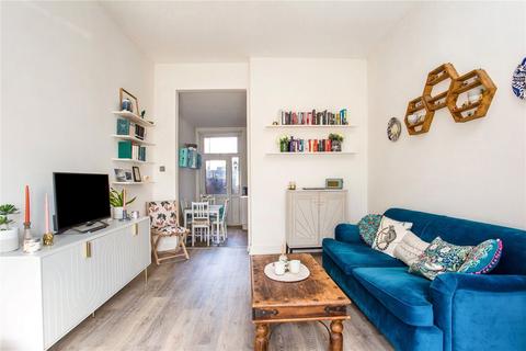 Grenfell Road, Mitcham CR4 1 bed flat for sale