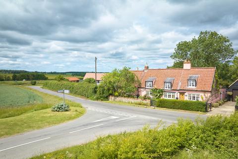 Carlton Green, Newmarket CB8 3 bed cottage for sale
