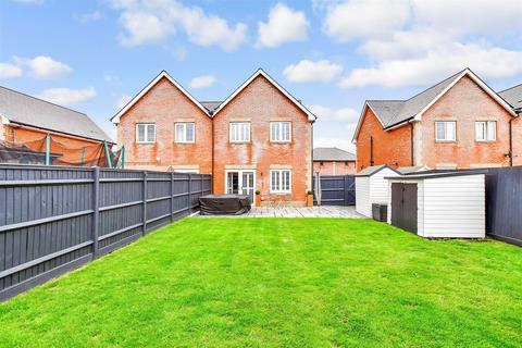Ranelagh Road, Havant PO9 3 bed semi