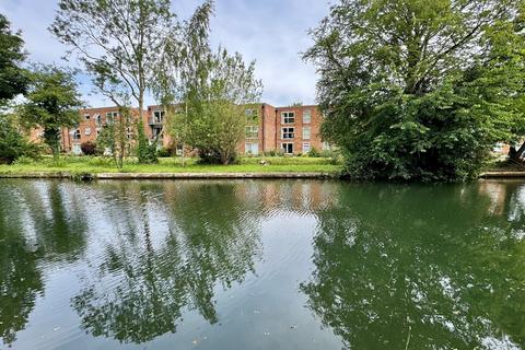 Hemel Hempstead HP1 2 bed flat for sale