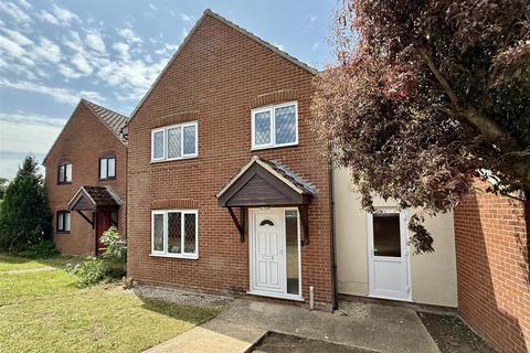 Phillips Crescent, Needham Market IP6 4 bed terraced house for sale
