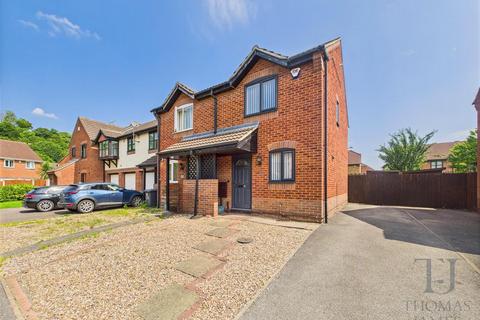 Hotspur Drive, Colwick, Nottingham 2 bed townhouse for sale
