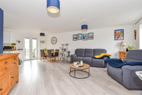 Branbridges Road, Tonbridge TN12 3 bed terraced house for sale