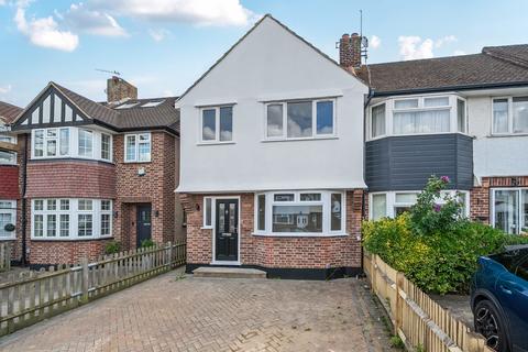 Hughenden Road, Worcester Park KT4 4 bed end of terrace house for sale