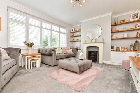 Browns Lane, Uckfield, East Sussex 3 bed semi