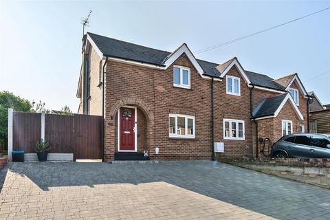 Railway Street, Manningtree 2 bed semi