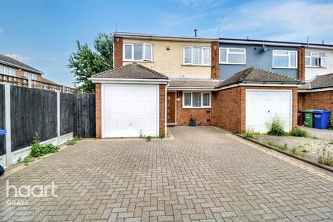 Greyhound Lane, Grays 3 bed semi