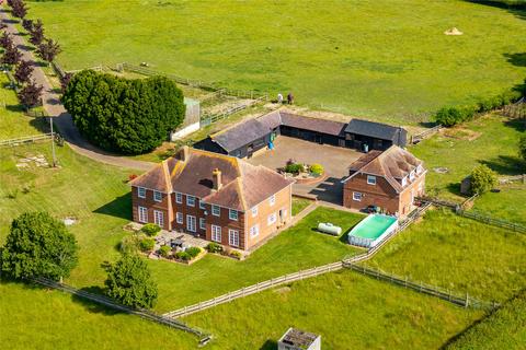 Kingswood, Aylesbury... 5 bed detached house for sale