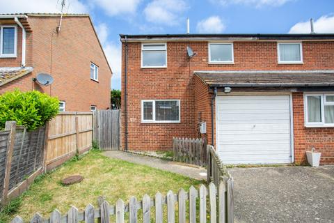 Barley Close, Herne Bay, CT6 3 bed semi