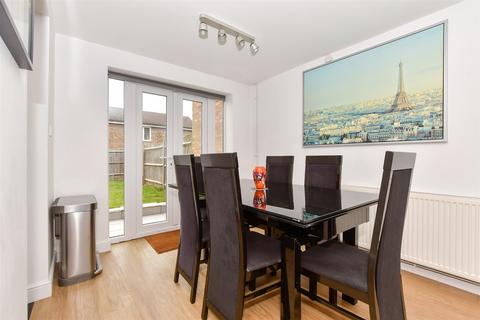 Heathfield Road, Ashford TN24 3 bed terraced house for sale