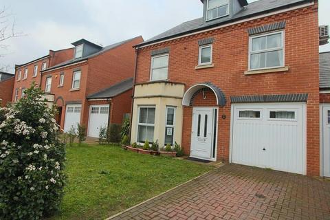 Chilcott Close, Wembley, HA0 5 bed detached house for sale