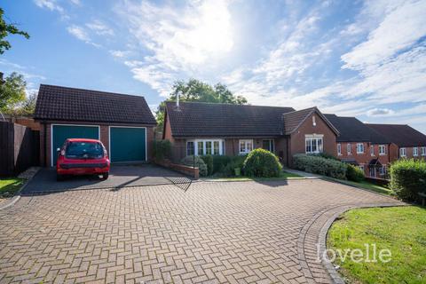 Meldrum Drive, Gainsborough DN21 3 bed detached bungalow for sale