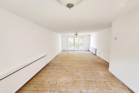 Chester Close South, London, NW1 2 bed apartment for sale