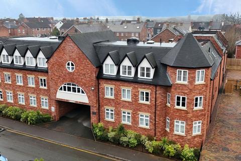 Berkeley Court, Warwick Street... 2 bed apartment for sale