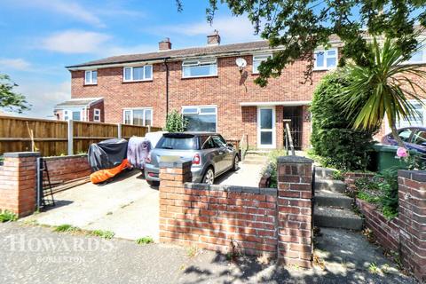 Campion Avenue, Gorleston 3 bed terraced house for sale