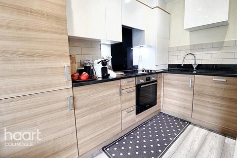 Lark Court, Lanacre Avenue, NW9 2 bed flat for sale