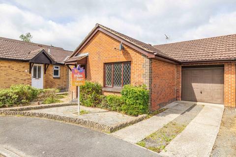 Rye Court, Ashford, Kent, TN23 2 bed bungalow for sale