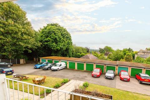 Tonbridge Road, Maidstone ME16 2 bed flat for sale