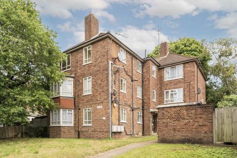 Horn Lane, London W3 2 bed flat for sale