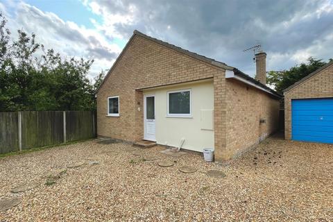 The Grove, Stretham CB6 2 bed bungalow for sale