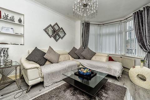 5 bed semi-detached house