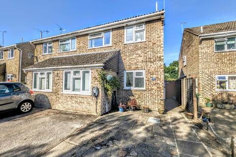 Gorsedown Close, Bordon GU35 3 bed semi