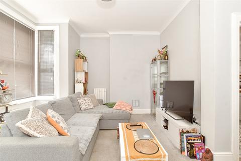 41 Linden Road, Bognor Regis PO21 1 bed ground floor flat for sale