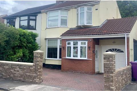 Stoneycroft Crescent, Liverpool... 3 bed semi