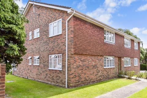 Lamorna Grove, Worthing BN14 2 bed ground floor flat for sale