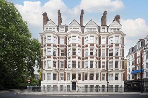 Ridgmount Gardens, Bloomsbury... 2 bed flat for sale