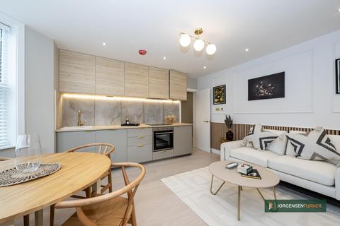 Hetley Road, Shepherds Bush, London... 2 bed apartment for sale