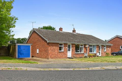 Eastern Way, Bury St. Edmunds IP30 2 bed semi