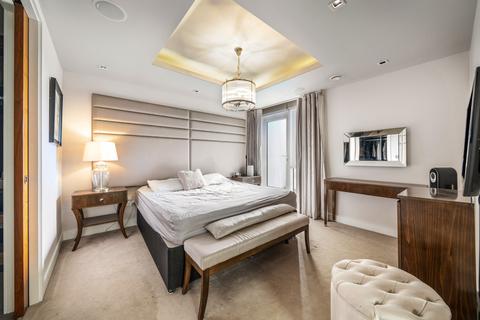 Dickens Yards, Ealing 3 bed apartment for sale