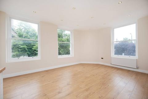 Commercial Road, Shadwell, London, E1 2 bed flat for sale