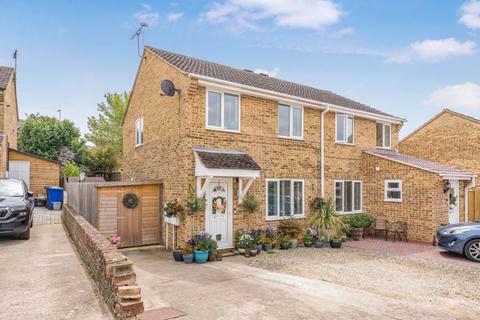 Marlborough Close, Kings Sutton 3 bed semi