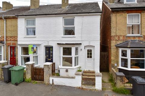 Kings Road, East Cowes, Isle of Wight 2 bed semi