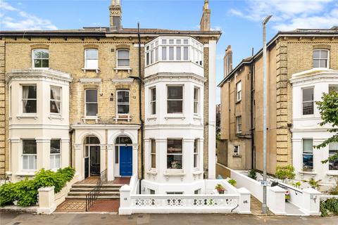 Wilbury Road, Hove, East Sussex, BN3 2 bed apartment for sale