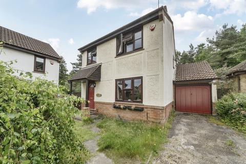 Micheldever Way, Bracknell, Berkshire 4 bed detached house for sale