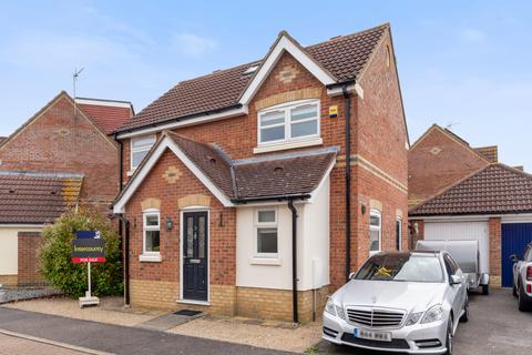 Albert Gardens, Essex CM17 5 bed detached house for sale