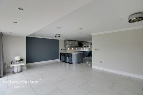Den Lane, Crewe 4 bed detached house for sale