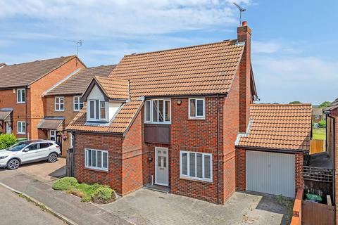 Froden Brook, Billericay CM11 3 bed detached house for sale