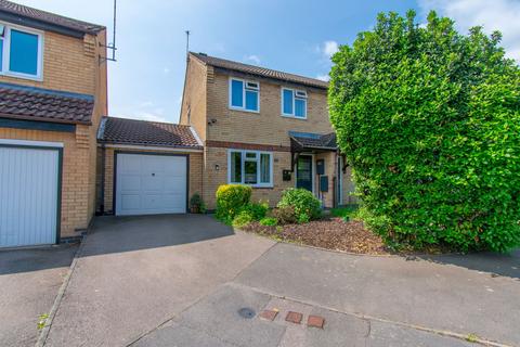 Oakwood Close, Leicester LE3 3 bed semi