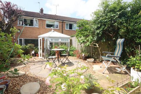 Broadfields, Hagley, Stourbridge, DY9 3 bed semi