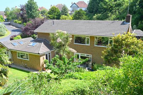 Ridgelands Close, Summerdown, Eastbourne 5 bed house for sale