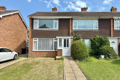 River Gardens, Milford on Sea... 2 bed end of terrace house for sale