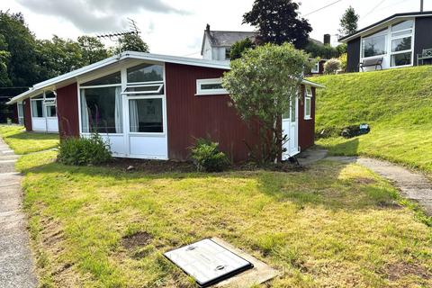 Llangain, Carmarthen SA33 2 bed chalet for sale