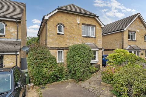 Bristow Road, Beddington CR0 3 bed detached house for sale