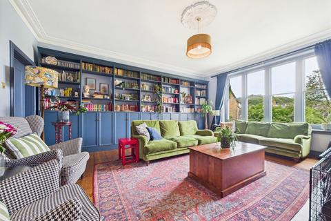 Foord Road, Folkestone 3 bed apartment for sale